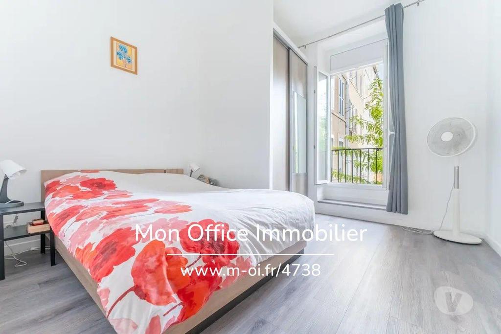 Appartements à vendre Bouches-du-Rhône Marseille - Photos Vivastreet (4796-CLA) Référence : 4796-CLA - Appartement 2 pièces avec...