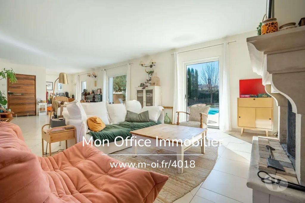 Vente Maison Var Pourrieres - 83910 - Photos Vivastreet (4018-NGU) Référence : 4018-NGU - Maison 4 pièces