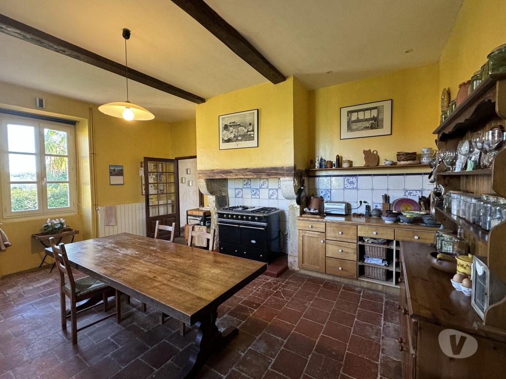 Vente Maison Hautes-Pyrénées Madiran - 65700 - Photos Vivastreet Ensemble Maison de maître et grange rénovée