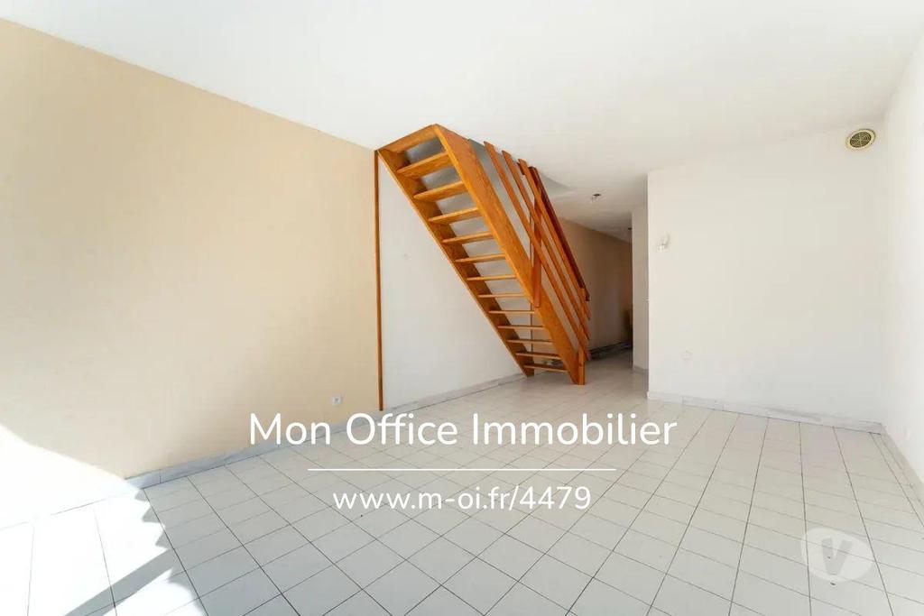 Appartements à vendre Hautes-Alpes Embrun - 05200 - Photos Vivastreet (4526-MTE) Référence : 4526-MTE - Duplex centre ville- bord...