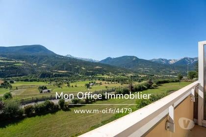 Appartements à vendre Embrun Hautes-Alpes - Photos Vivastreet (4526-MTE) Référence : 4526-MTE - Duplex centre ville- bord...