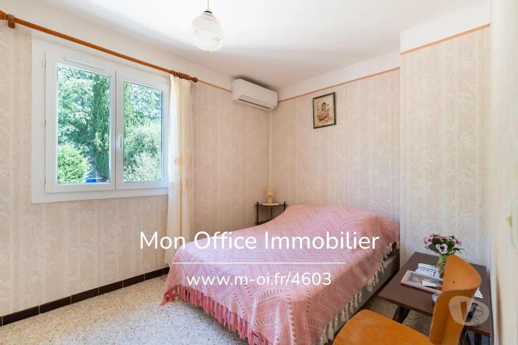 Vente Maison Bouches-du-Rhône Lambesc - 13410 - Photos Vivastreet (4603-SKA) Référence : 4603-SKA - Maison 5 pièce(s) à Lambesc...