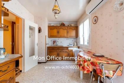 Vendre maison Lambesc Bouches-du-Rhône - Photos Vivastreet (4603-SKA) Référence : 4603-SKA - Maison 5 pièce(s) à Lambesc...