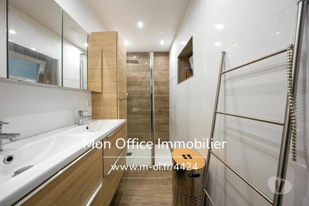 Vente Maison Var Pourrieres - 83910 - Photos Vivastreet (4424-MBA.) Référence : 4424-MBA. - Maison 5 pièce(s) à...