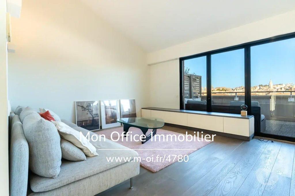 Appartements à vendre Bouches-du-Rhône Marseille - Photos Vivastreet (4780-CLA.) Référence : 4780-CLA. - Appartement en duplex 5...