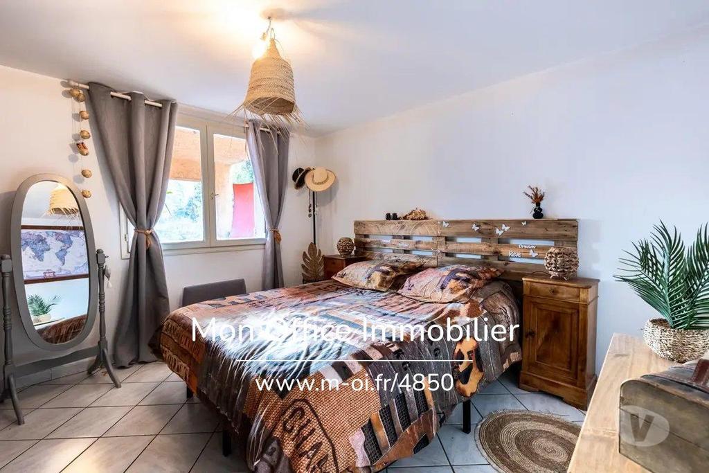 Appartements à vendre Bouches-du-Rhône La Ciotat - 13600 - Photos Vivastreet (4850-MCO) Référence : 4850-MCO - Exclusivité appartement 3...
