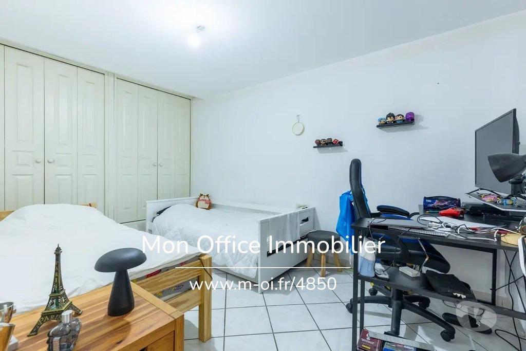 Appartements à vendre Bouches-du-Rhône La Ciotat - 13600 - Photos Vivastreet (4850-MCO) Référence : 4850-MCO - Exclusivité appartement 3...