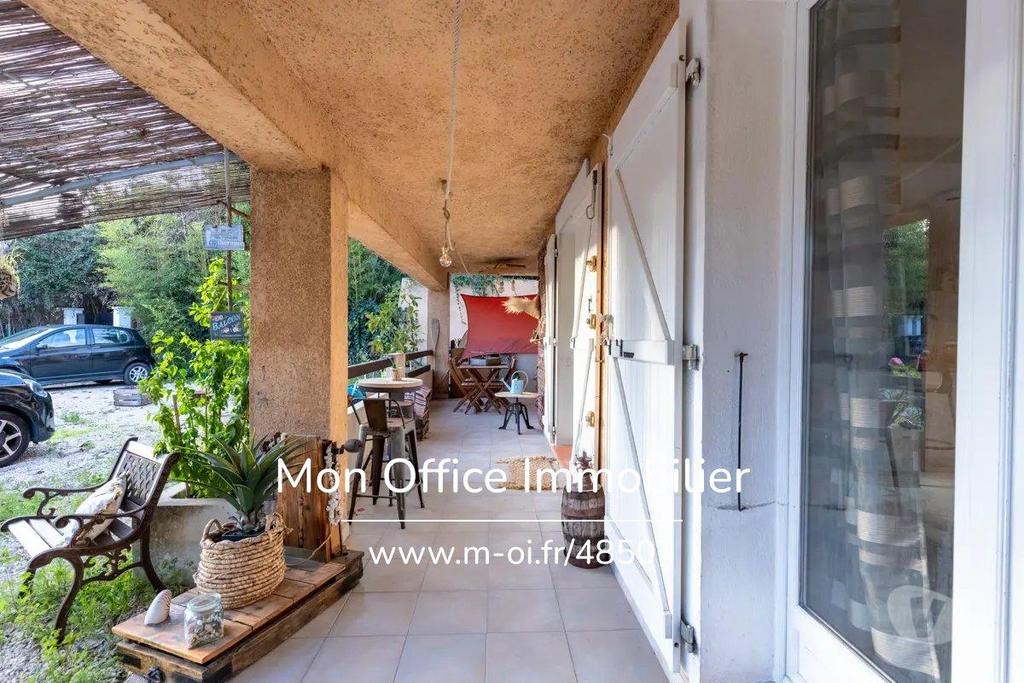 Appartements à vendre Bouches-du-Rhône La Ciotat - 13600 - Photos Vivastreet (4850-MCO) Référence : 4850-MCO - Exclusivité appartement 3...