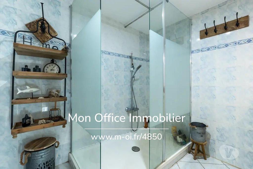Appartements à vendre Bouches-du-Rhône La Ciotat - 13600 - Photos Vivastreet (4850-MCO) Référence : 4850-MCO - Exclusivité appartement 3...