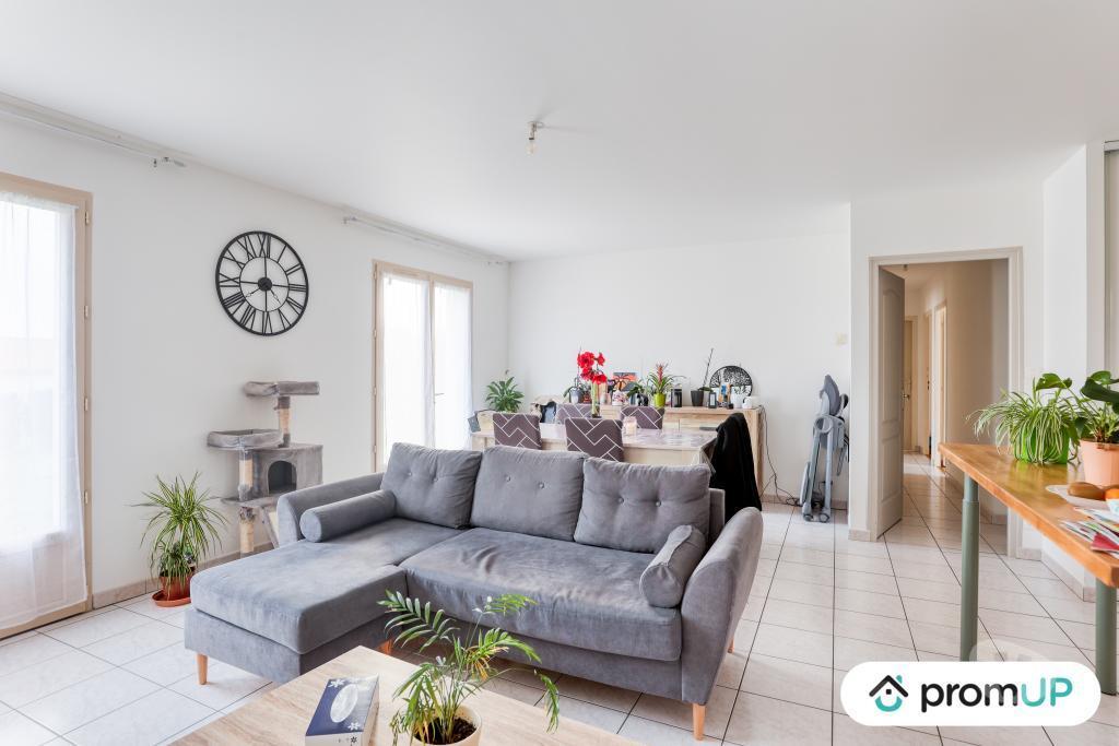 Vente Maison Deux-Sèvres Celles sur Belle - Photos Vivastreet (V6917) Maison individuelle de 100 m2 à CELLES-SUR-BELLE