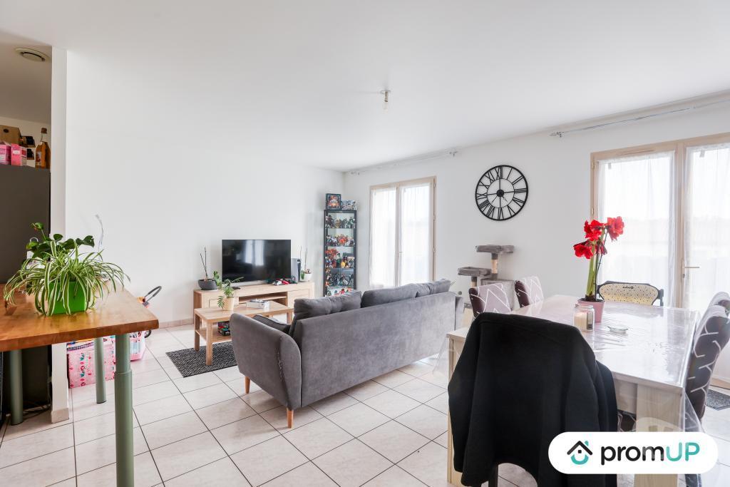 Vente Maison Deux-Sèvres Celles sur Belle - Photos Vivastreet (V6917) Maison individuelle de 100 m2 à CELLES-SUR-BELLE