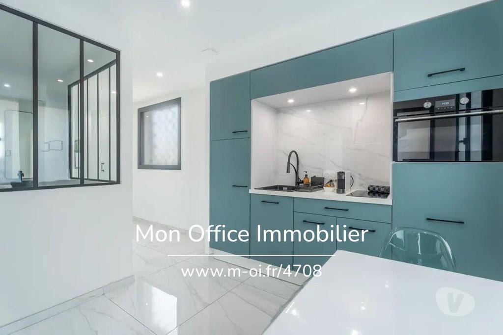 Vente Maison Bouches-du-Rhône Martigues - 13500 - Photos Vivastreet (4708-ASA.) Référence : 4708-ASA. - Maison composée de 3...
