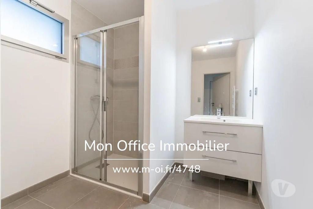 Appartements à vendre Bouches-du-Rhône Marseille - Photos Vivastreet (4748-AMA) Référence : 4748-AMA - Duplex T5 - Balcon -Box double