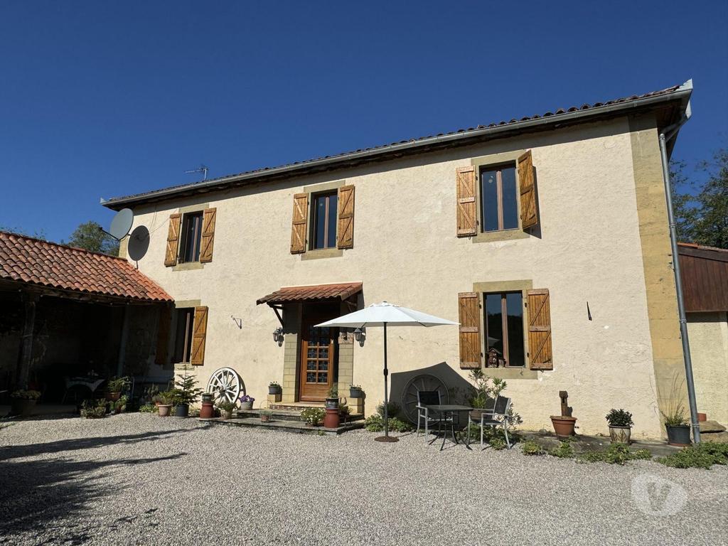 Vente Maison Haute-Garonne Boulogne sur Gesse - 31350 - Photos Vivastreet Charmante Maison avec piscine, grand jardin et dépendances