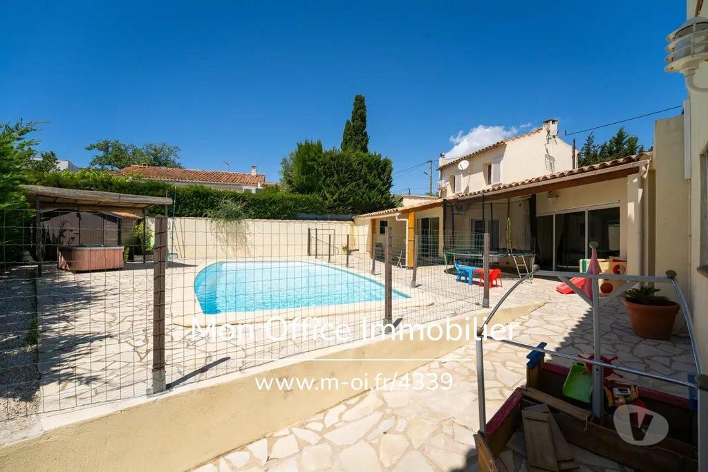 Vente Maison Bouches-du-Rhône La Ciotat - 13600 - Photos Vivastreet (4869-MCO) Référence : 4869-MCO - Maison de type 6 d'une...