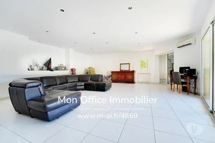 Vente Maison La Ciotat Bouches-du-Rhône - Photos Vivastreet (4869-MCO) Référence : 4869-MCO - Maison de type 6 d'une...