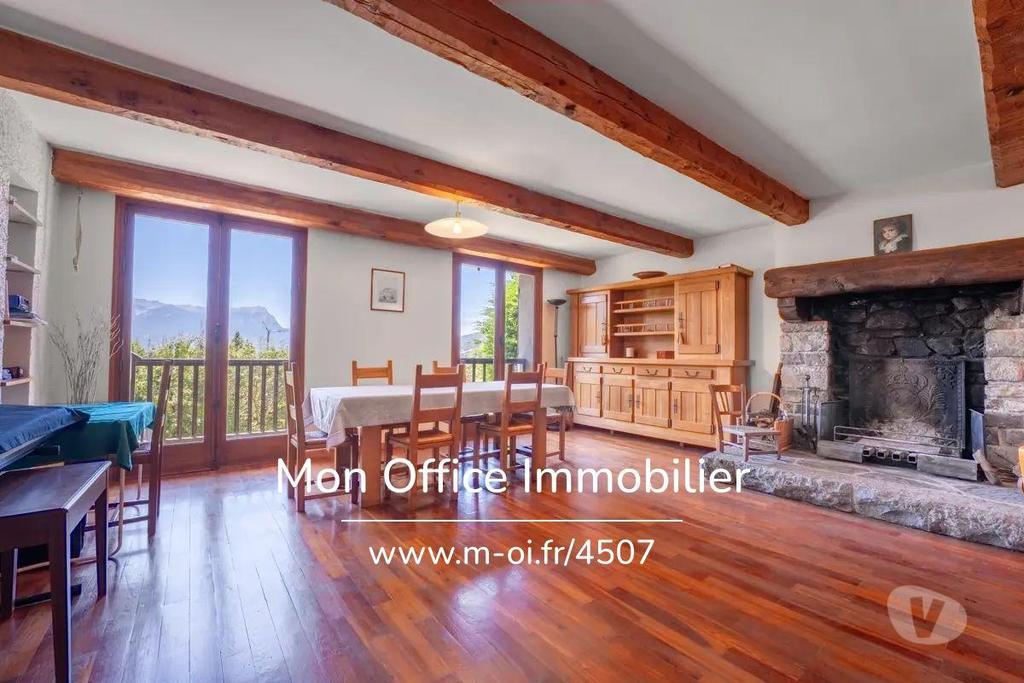 Vente Maison Hautes-Alpes St Andre d'Embrun - 05200 - Photos Vivastreet (4518-MBE.) Référence : 4518-MBE. - Maison T6 + studio +...