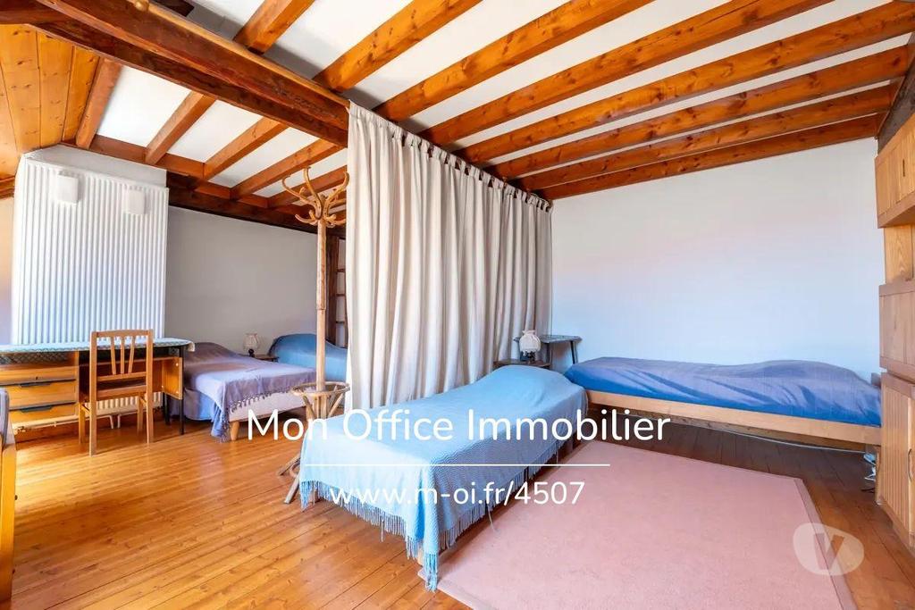 Vente Maison Hautes-Alpes St Andre d'Embrun - 05200 - Photos Vivastreet (4518-MBE.) Référence : 4518-MBE. - Maison T6 + studio +...