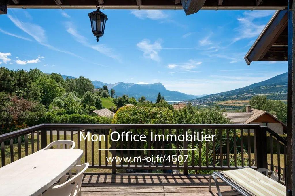 Vente Maison Hautes-Alpes St Andre d'Embrun - 05200 - Photos Vivastreet (4518-MBE.) Référence : 4518-MBE. - Maison T6 + studio +...