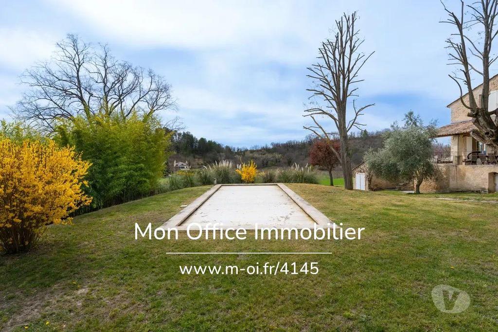 Vente Maison Alpes-de-Haute-Provence Forcalquier - 04300 - Photos Vivastreet (4145-NGU) Référence : 4145-NGU - Maison 11 pièces 285m2 sur...