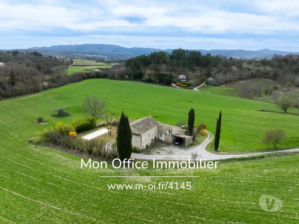 Vente Maison Alpes-de-Haute-Provence Forcalquier - 04300 - Photos Vivastreet (4145-NGU) Référence : 4145-NGU - Maison 11 pièces 285m2 sur...