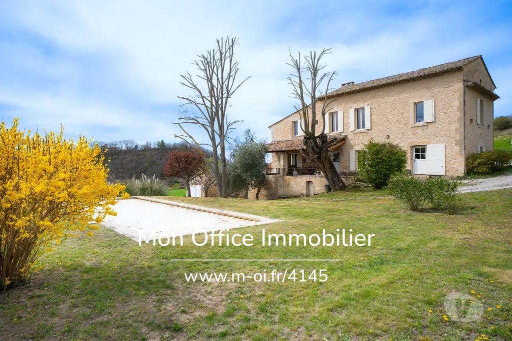 Vente Maison Alpes-de-Haute-Provence Forcalquier - 04300 - Photos Vivastreet (4145-NGU) Référence : 4145-NGU - Maison 11 pièces 285m2 sur...