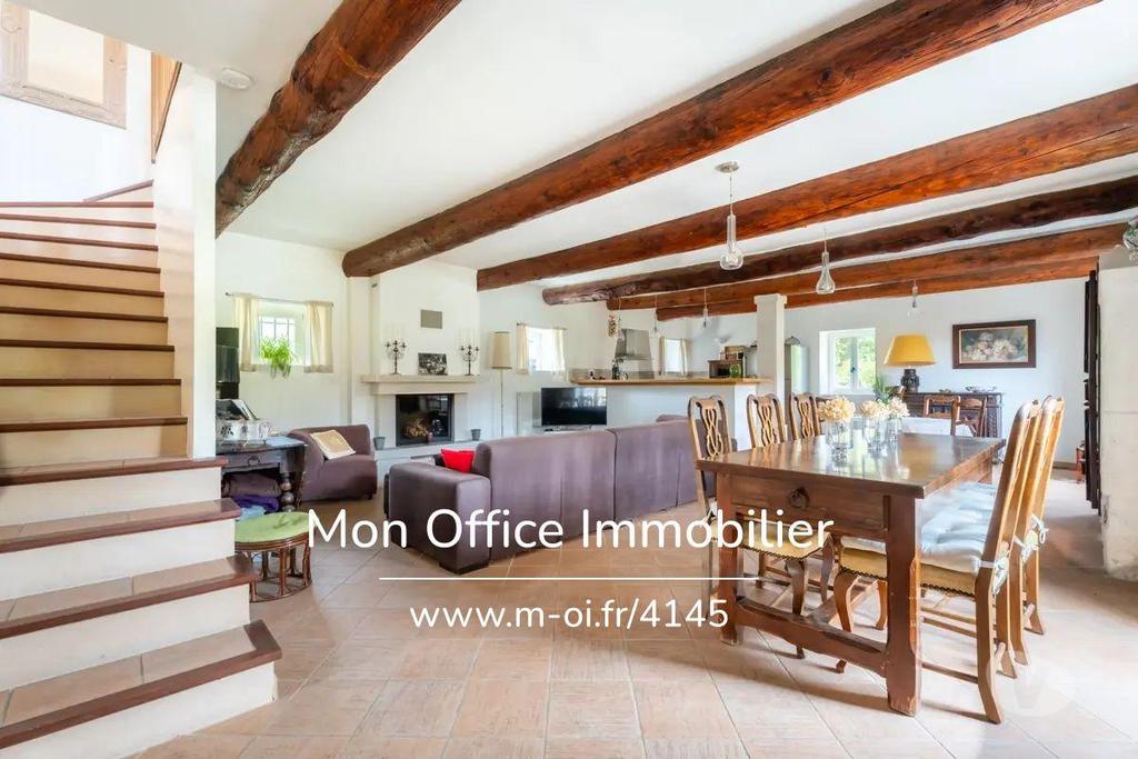 Vente Maison Alpes-de-Haute-Provence Forcalquier - 04300 - Photos Vivastreet (4145-NGU) Référence : 4145-NGU - Maison 11 pièces 285m2 sur...