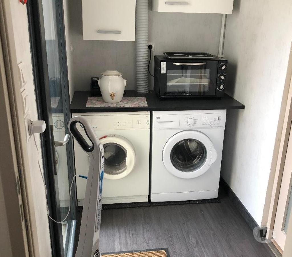 Appartement meublé Maine-et-Loire Saumur - Photos Vivastreet joli studiomezzanine meublé - parking et wifi -