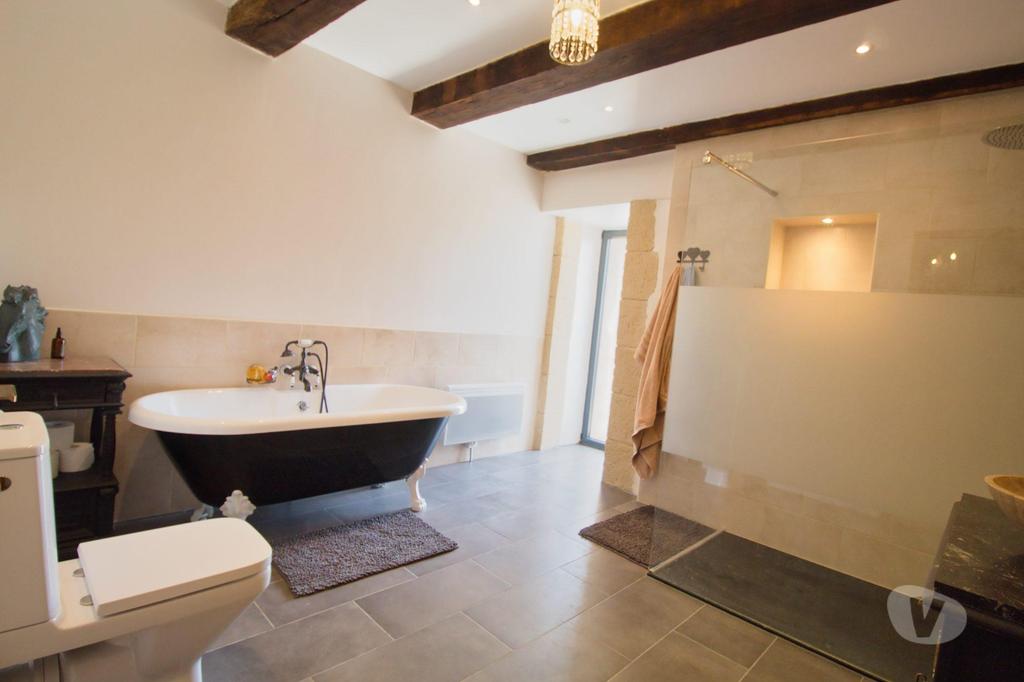 Vente Maison Gers Vic Fezensac - Photos Vivastreet Propriété avec gîte, piscine, terrain 4 hectares avec etang