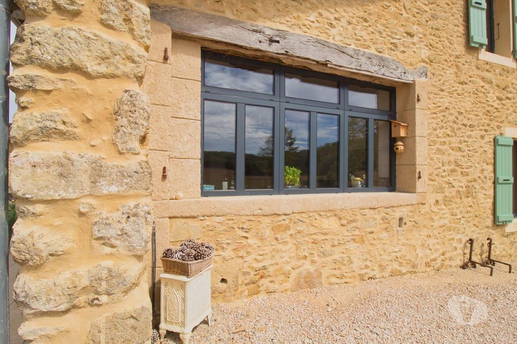 Vente Maison Gers Vic Fezensac - Photos Vivastreet Propriété avec gîte, piscine, terrain 4 hectares avec etang