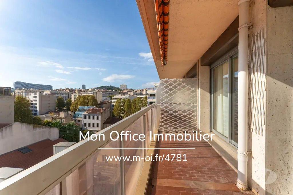 Appartements à vendre Bouches-du-Rhône Marseille - Photos Vivastreet (4781-AFO.) Référence : 4781-AFO. - Appartement 3 pièces avec...