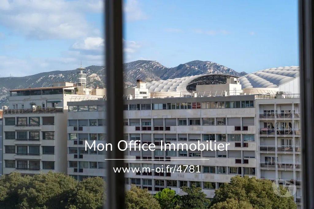 Appartements à vendre Bouches-du-Rhône Marseille - Photos Vivastreet (4781-AFO.) Référence : 4781-AFO. - Appartement 3 pièces avec...