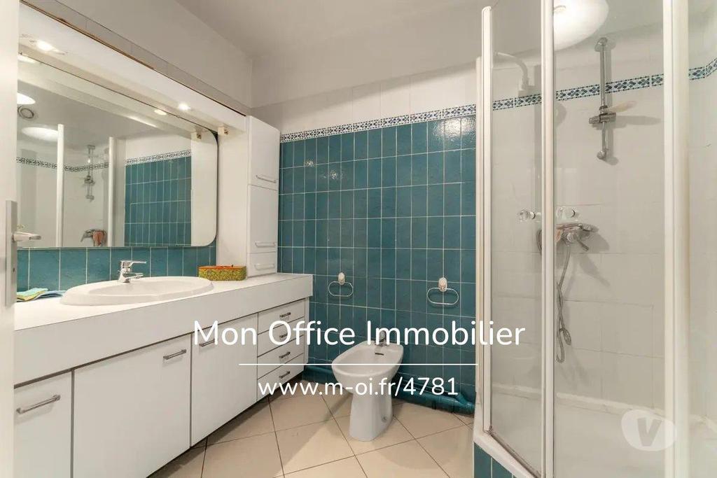 Appartements à vendre Bouches-du-Rhône Marseille - Photos Vivastreet (4781-AFO.) Référence : 4781-AFO. - Appartement 3 pièces avec...