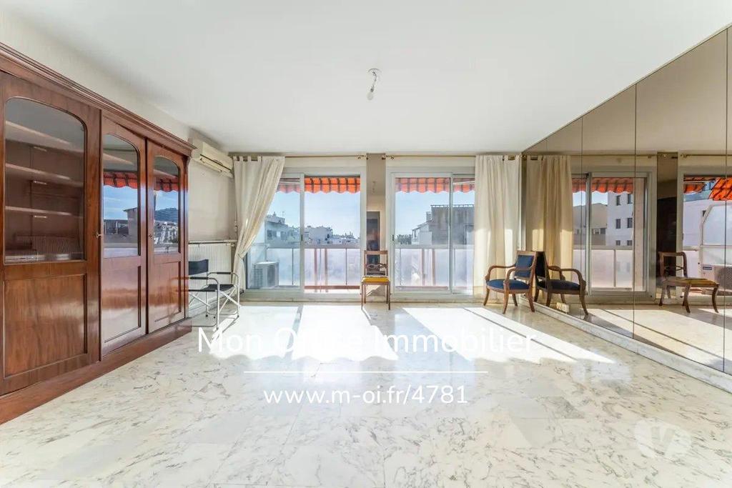 Appartements à vendre Bouches-du-Rhône Marseille - Photos Vivastreet (4781-AFO.) Référence : 4781-AFO. - Appartement 3 pièces avec...