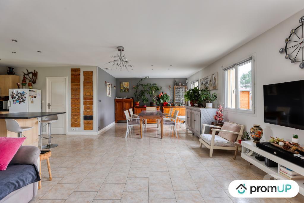 Vente Maison Charente-Maritime Clerac - 17270 - Photos Vivastreet (V6940) Maison individuelle de 108 m2 à CLÉRAC