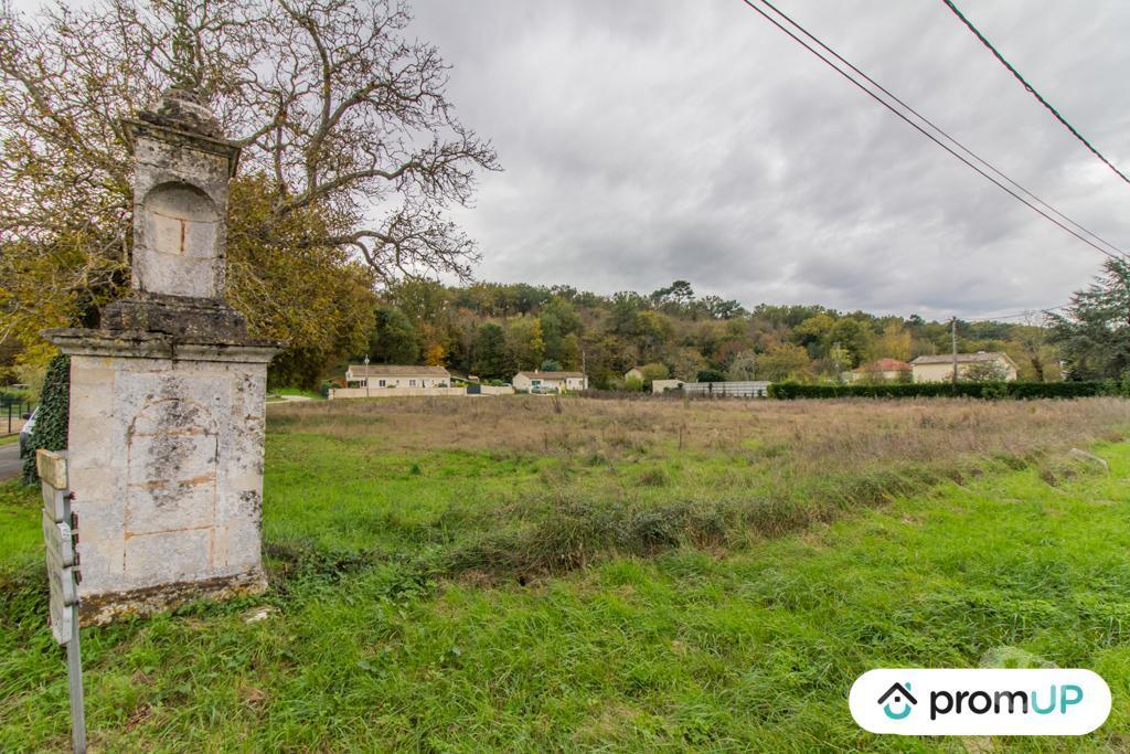Terrain à vendre Dordogne Sourzac - 24400 - Photos Vivastreet (VT114) Terrain constructible 2461m2