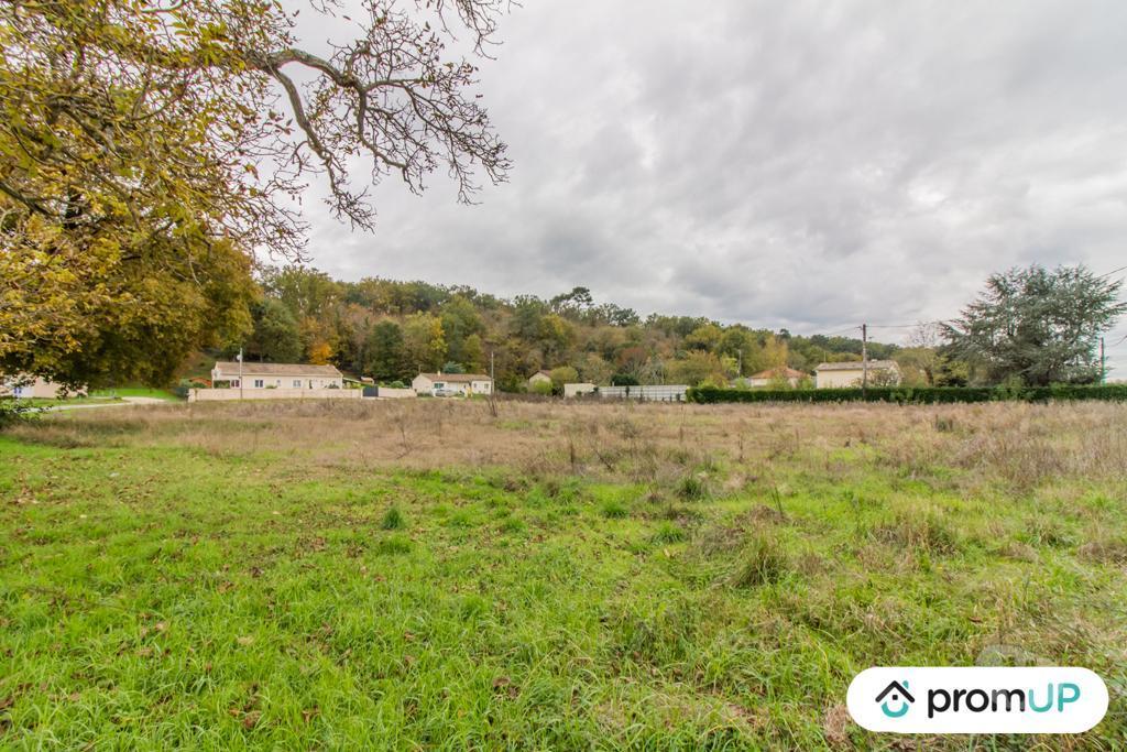 Terrain à vendre Dordogne Sourzac - 24400 - Photos Vivastreet (VT116) Terrain constructible 2456m2