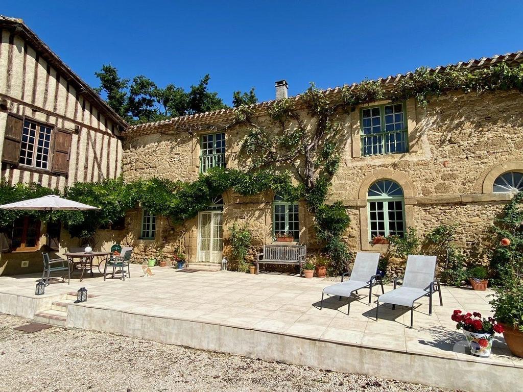 Vente Maison Hautes-Pyrénées Castelnau Magnoac - 65230 - Photos Vivastreet Manoir avec 14 hectares, carrière professionnelle et écuries,