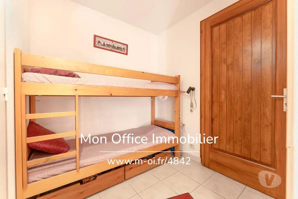 Appartements à vendre Hautes-Alpes Crevoux - 05200 - Photos Vivastreet (4842-EBO.) Référence : 4842-EBO. - Appartement 2 pièces avec...