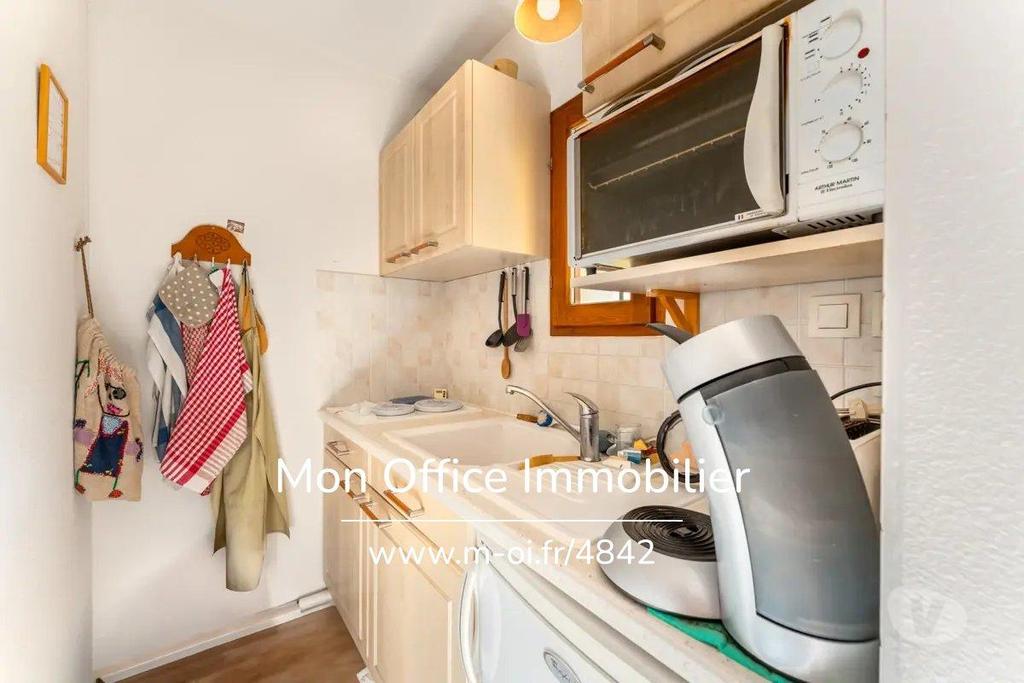 Appartements à vendre Hautes-Alpes Crevoux - 05200 - Photos Vivastreet (4842-EBO.) Référence : 4842-EBO. - Appartement 2 pièces avec...