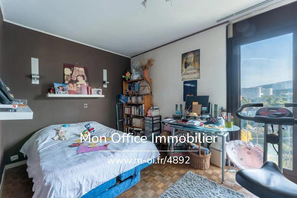 Appartements à vendre Bouches-du-Rhône Marseille - Photos Vivastreet (4892-MCO) Référence : 4892-MCO - Exclusivité Appartement 4...