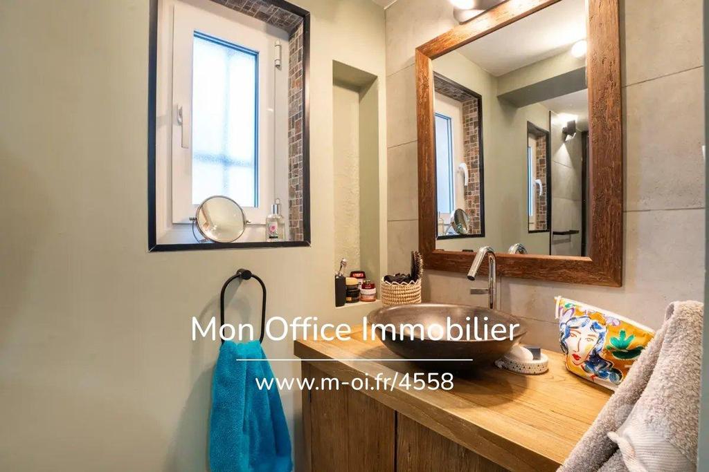 Vente Maison Bouches-du-Rhône La Ciotat - 13600 - Photos Vivastreet (4558-VCA.) Référence : 4558-VCA. - Maison rénovée quartier...