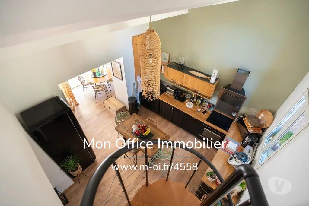 Vente Maison Bouches-du-Rhône La Ciotat - 13600 - Photos Vivastreet (4558-VCA.) Référence : 4558-VCA. - Maison rénovée quartier...