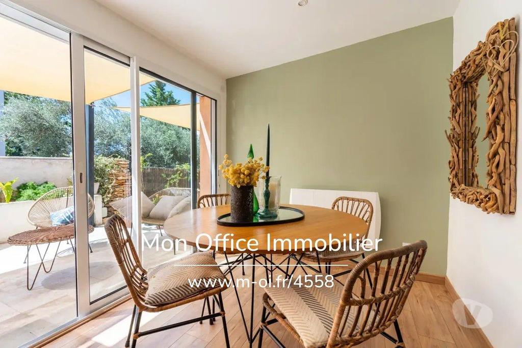 Vente Maison Bouches-du-Rhône La Ciotat - 13600 - Photos Vivastreet (4558-VCA.) Référence : 4558-VCA. - Maison rénovée quartier...