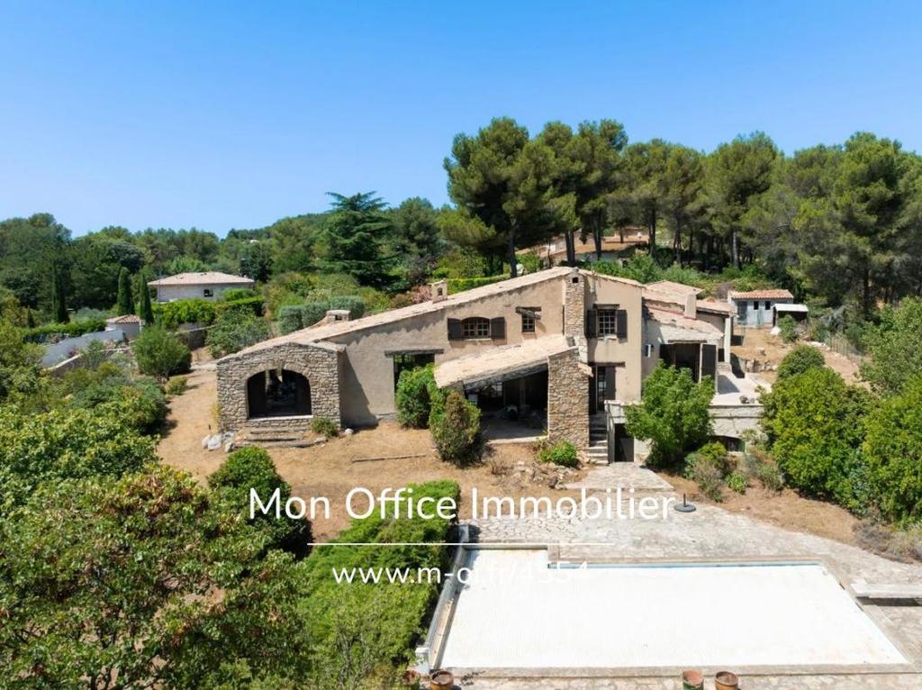 Vente Maison Bouches-du-Rhône St Marc Jaumegarde - 13100 - Photos Vivastreet (4554-AUS.) Référence : 4554-AUS. - Maison à rénover sur...