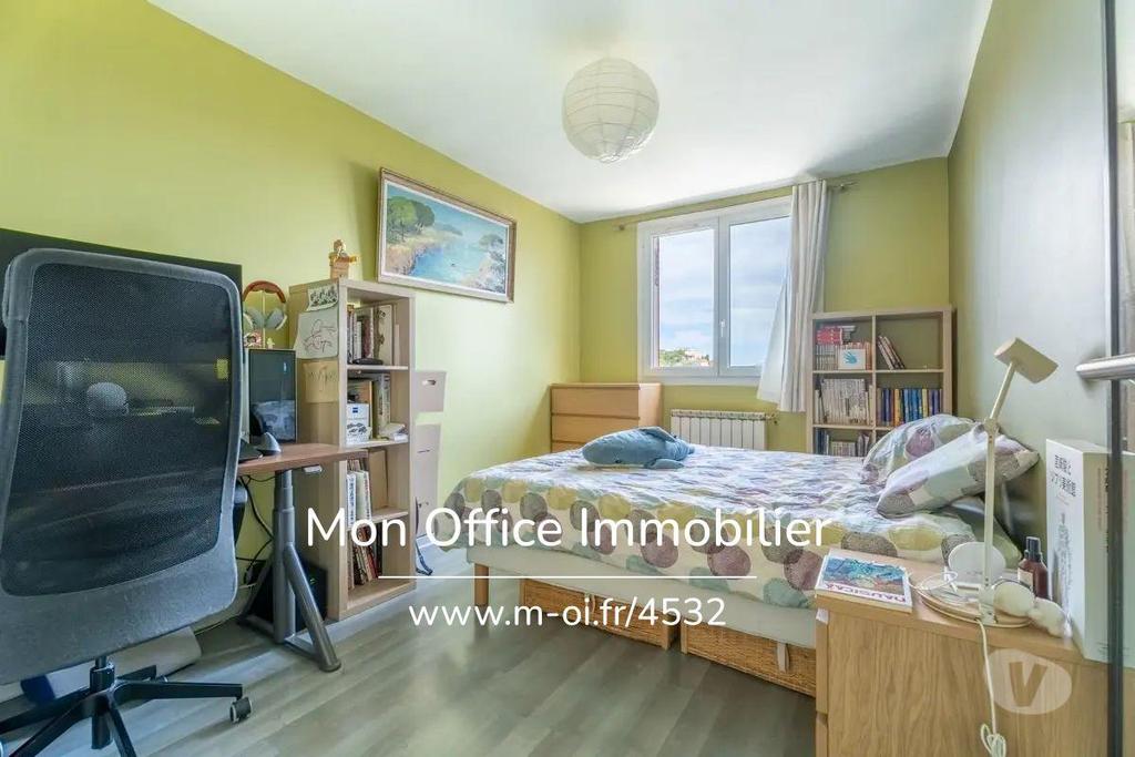 Appartements à vendre Bouches-du-Rhône Marseille - Photos Vivastreet (4532-CLA) Référence : 4532-CLA - Appartement T3 avec...