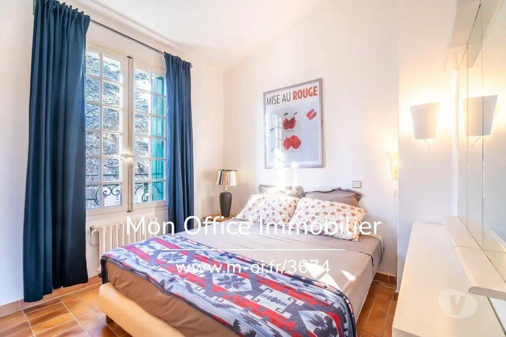 Vente Maison Var Grimaud - 83310 - Photos Vivastreet (4840-SIC.) Référence : 4840-SIC. - Un cocon avec amarrage...