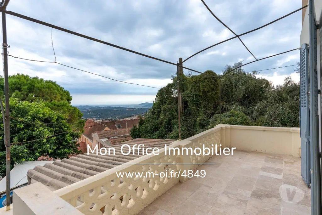 Appartements à vendre Alpes-Maritimes Grasse - 06130 - Photos Vivastreet (4849-ACH) Référence : 4849-ACH - Appartement T2 avec...