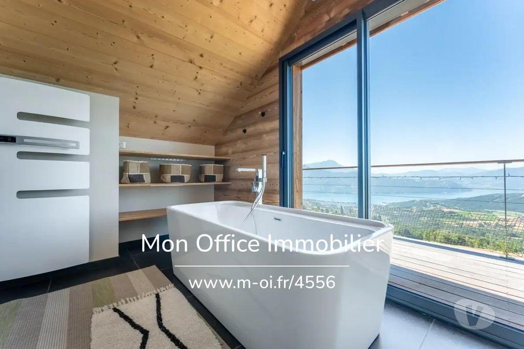 Vente Maison Hautes-Alpes Prunieres - 05230 - Photos Vivastreet (4590-MTE) Référence : 4590-MTE - Chalet haut de gamme - Vue...
