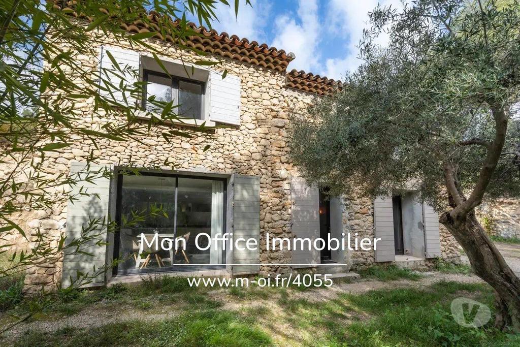 Vente Maison Var Le Castellet - 83330 - Photos Vivastreet (4769-VCA) Référence : 4769-VCA - Bergerie du 19 ème avec une...